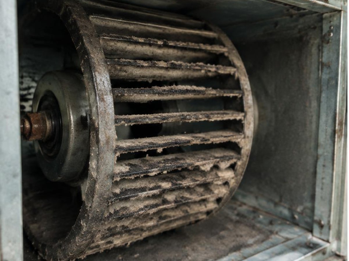 Turbina do fan coil antes do serviço
